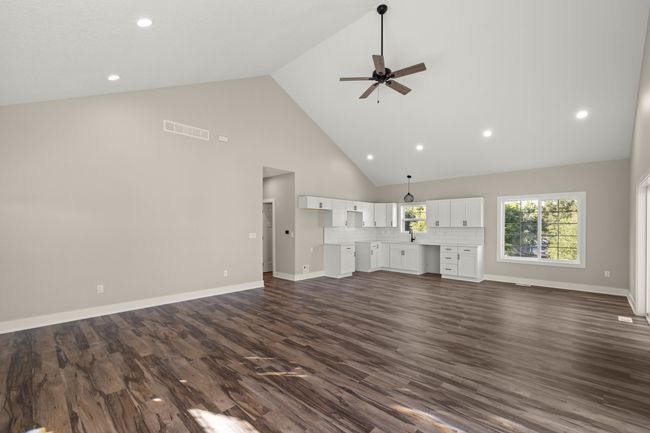 8479 Lakeshore Dr, Home with 3 bedrooms, 2 bathrooms and null parking in Dexter IA | Image 13