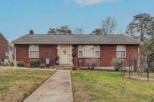 3238 Brandywine Ave, Roanoke, VA, 24018-3103 | Card Image