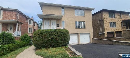 2nd-261 Highland Ave, Palisades Park, NJ, 07650-1135 | Card Image