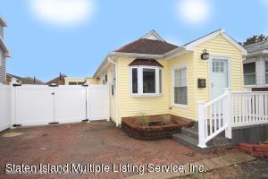 Maple Ter, Staten Island, NY 10306