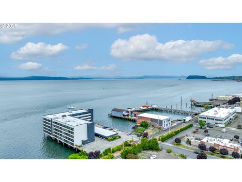 503-1 3rd St, Astoria, OR, 97103-4342 | Card Image