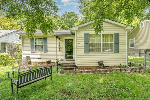 305 Hickory St, Madison, TN, 37115-3920 | Card Image