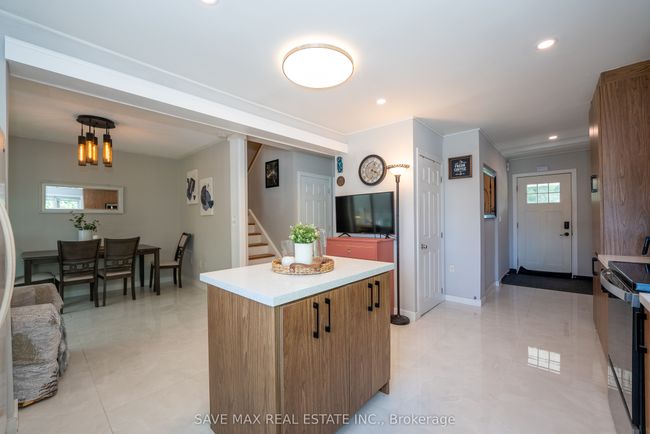 69 Eldomar Ave, House other with 4 bedrooms, 3 bathrooms and 5 parking in Brampton ON | Image 6