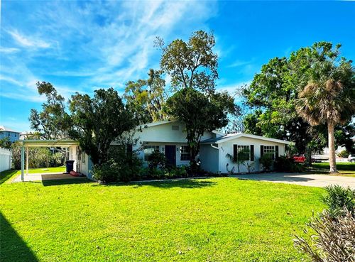 812 Bayview Dr, Nokomis, FL, 34275-2216 | Card Image