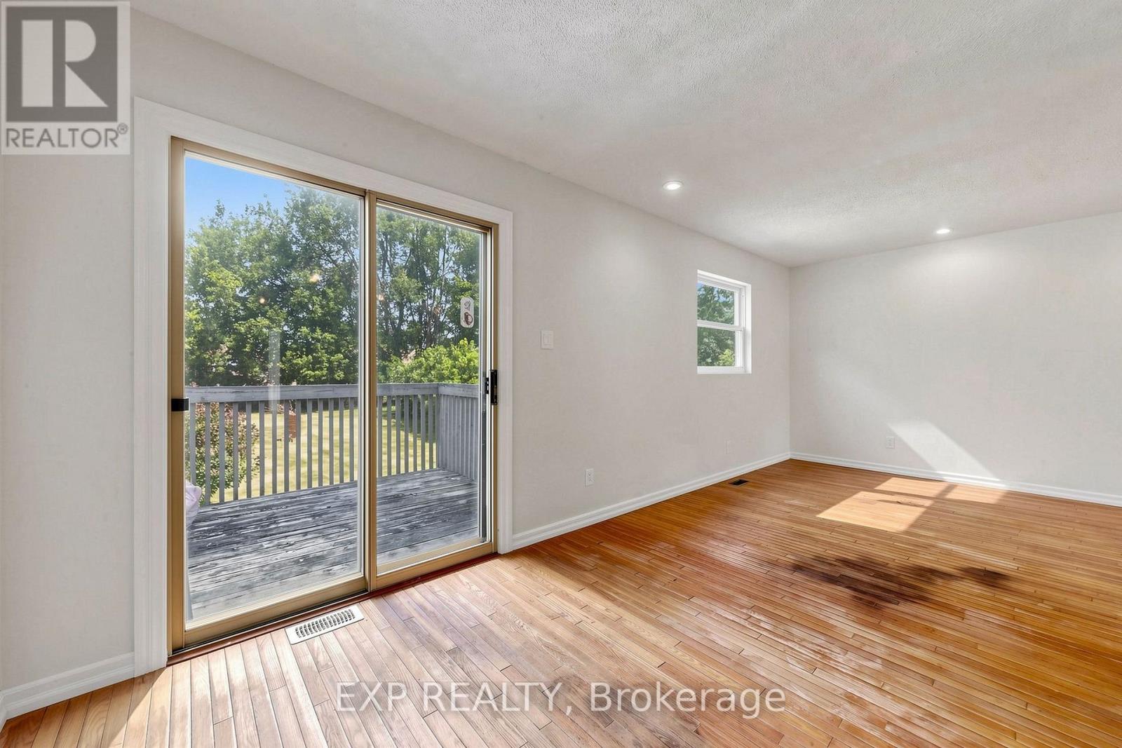 Residential in Georgina (Keswick South) 5
