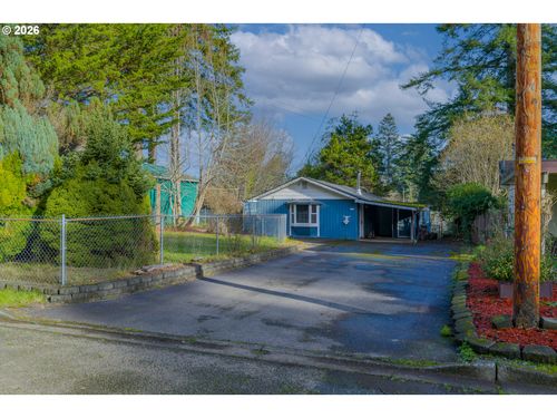1594 N Hemlock St, Coquille, OR, 97423-1057 | Card Image