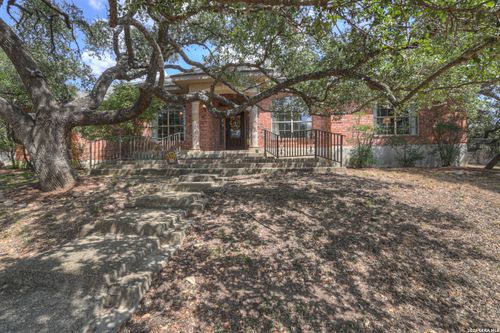 257 Berry Oaks Dr, Bulverde, TX, 78163-3250 | Card Image