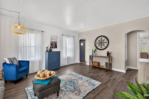 4463 N 36th St, Milwaukee, WI, 53209-5904 | Card Image