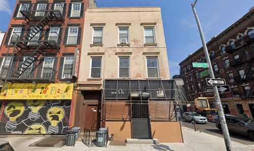 556 Driggs Avenue, New York, NY, 11211 | Card Image