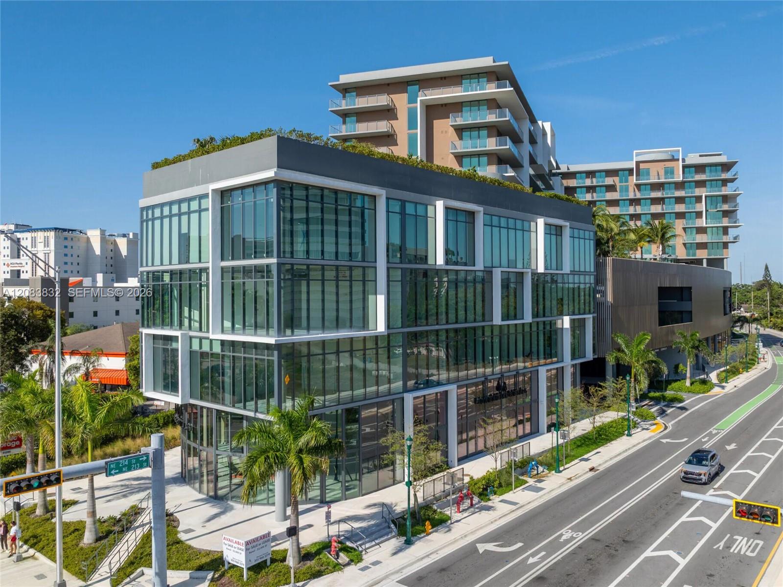 Commercial Sale in Aventura 2
