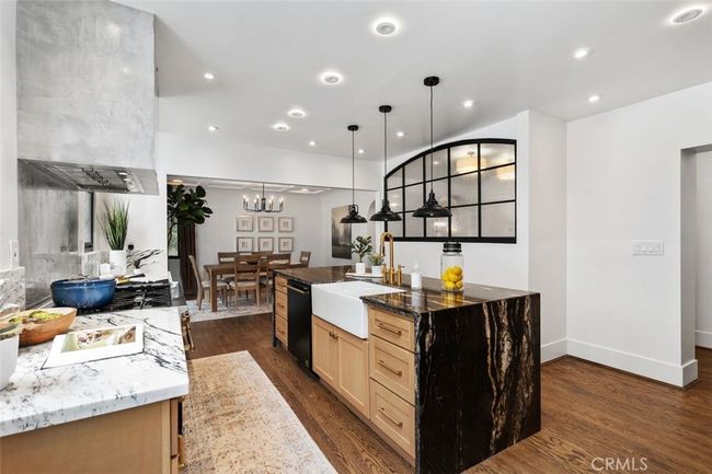 BOTTOM UNIT KITCHEN | Image 12