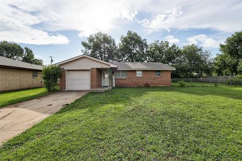700 Redwood Drive, Noble, OK, 73068 | Card Image