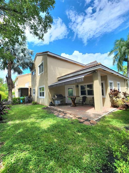 956 Nw 126th Ter, Coral Springs, FL, 33071-4435 | Card Image