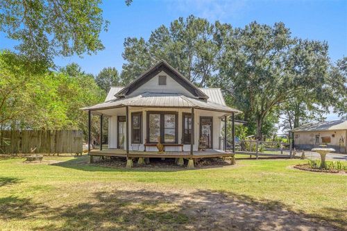 17328 Highway 395, Roanoke, LA, 70581-3217 | Card Image