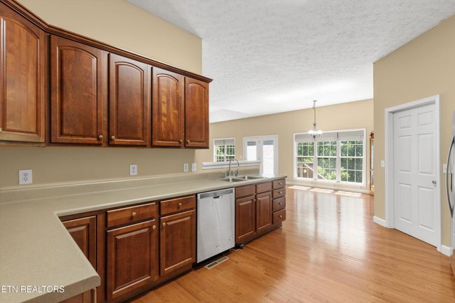 211 Timberland Trail Ln, House other with 3 bedrooms, 2 bathrooms and null parking in Rocky Top TN | Image 9