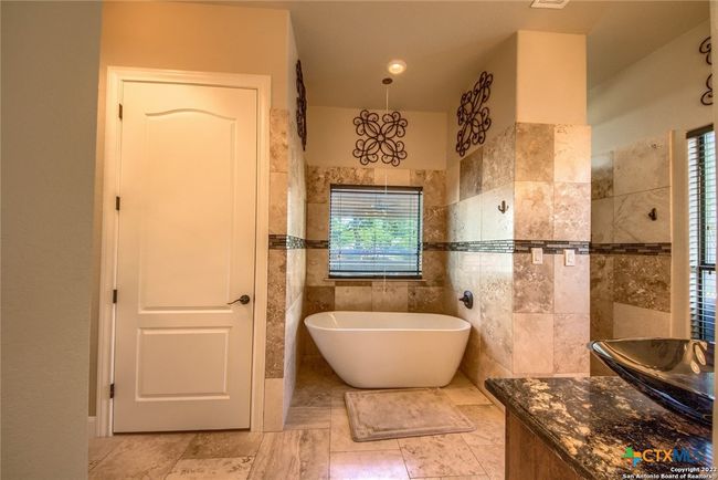 9811 Klein Ct, House other with 6 bedrooms, 7 bathrooms and null parking in New Braunfels TX | Image 23