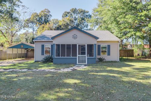 322 Third St N, Wiggins, MS, 39577-3318 | Card Image