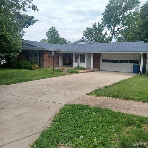 12053 Lake Placid Dr, Saint Louis, MO, 63146-5110 | Card Image