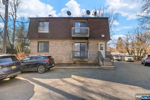 2-10 Montgomery St, Bloomfield, NJ, 07003-6027 | Card Image