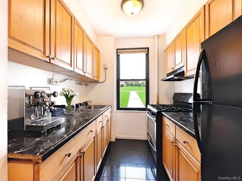 1e-98-50 63rd Dr, Rego Park, NY, 11374-2311 | Card Image