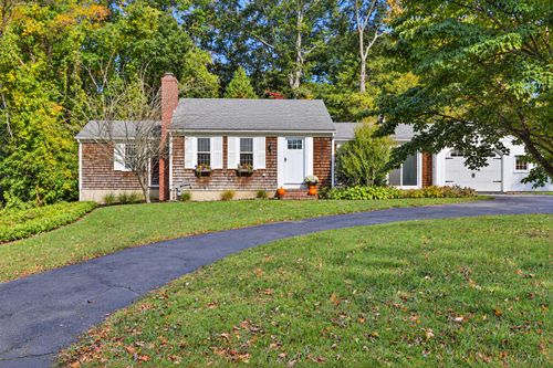 2 Spectacle Rd, East Sandwich, MA, 02537-1752 | Card Image