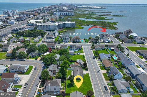 8810 Mediterranean Dr, OCEAN CITY, MD, 21842-5140 | Card Image