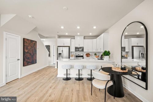 828 Graphite Dr, Phoenixville, PA, 19460-1504 | Card Image