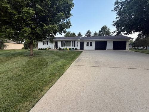 28121 Woodside Dr, Rock Falls, IL, 61071-9236 | Card Image