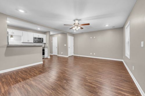 203-135 Country Ln, Clarksville, TN, 37043-3944 | Card Image
