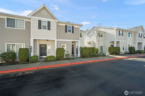 18953 108th Ln Se, Renton, WA, 98055-6402 | Card Image