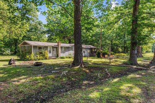 429 Lingo Rd, Lonoke, AR, 72086-8303 | Card Image