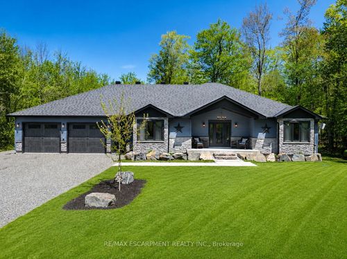 1068 Xavier St, Kilworthy, ON, P0E1G0 | Card Image