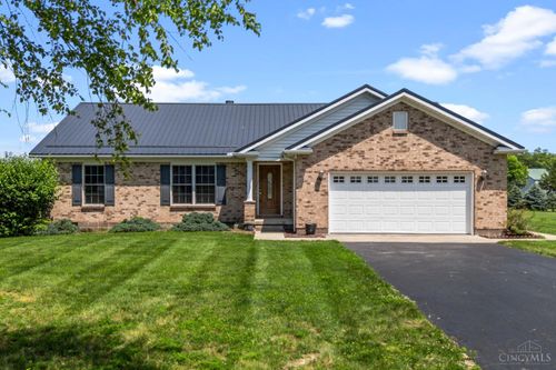 144 Fox Run Dr, Wilmington, OH, 45177-8213 | Card Image