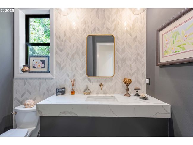 Bathroom-Half Bath | Image 27