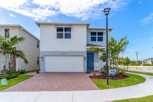 615 Ne 1st Ter, Florida City, FL, 33034-3742 | Card Image