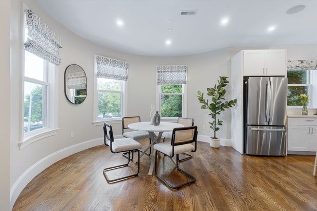 APT-2 - 1650 Columbia Rd, Condo with 3 bedrooms, 2 bathrooms and null parking in Boston MA | Image 4