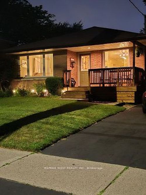 46 Orchard View Blvd, Oshawa, ON, L1G3N7 | Card Image