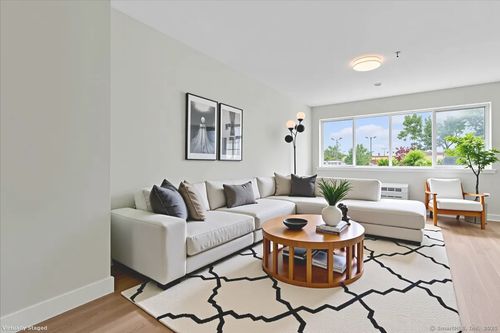 412-135 Gold Star Hwy, Groton, CT, 06340-3443 | Card Image