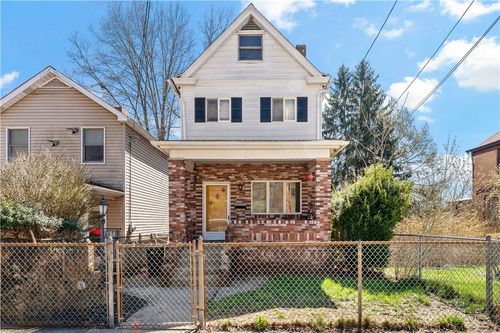 53 Fountain St, Crafton, PA, 15205-3329 | Card Image