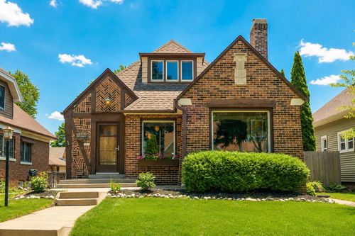 2328 S 59th Street, WEST ALLIS, WI, 53219 | Card Image