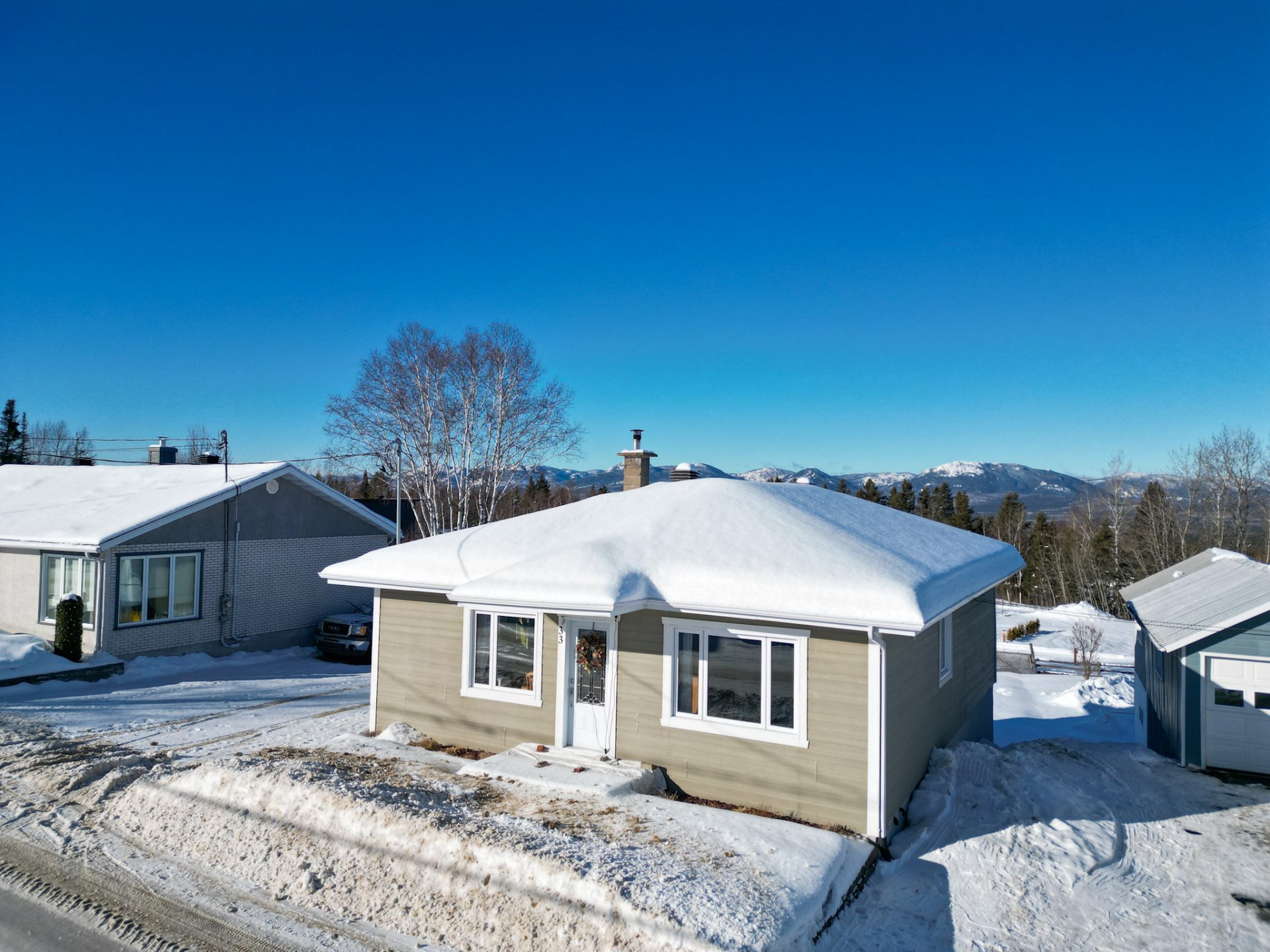 Residential in Notre-Dame-des-Monts 5
