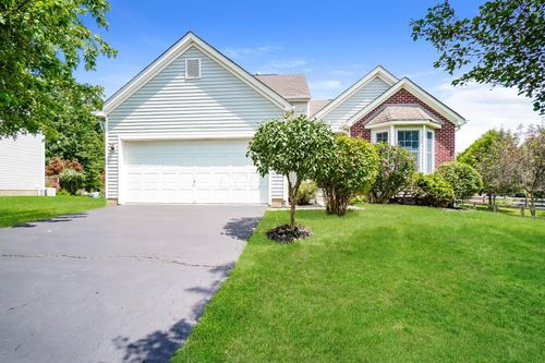 1080 Oxford Dr N, Pataskala, OH, 43062-7577 | Card Image