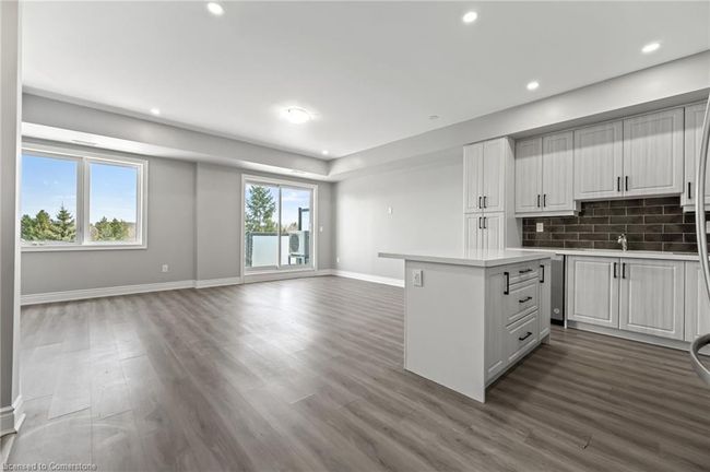302 - 721 Franklin Blvd, House attached with 2 bedrooms, 2 bathrooms and 1 parking in Cambridge ON | Image 10