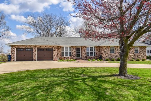 102 Angell St, Odell, IL, 60460-9600 | Card Image