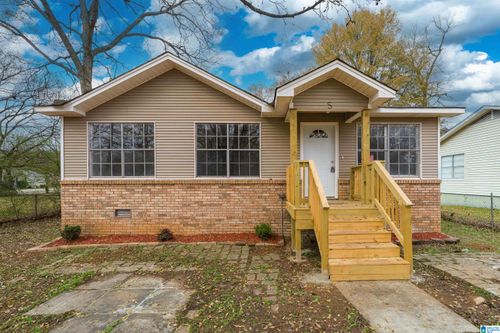 2104 26th Ave N, BESSEMER, AL, 35023-3229 | Card Image