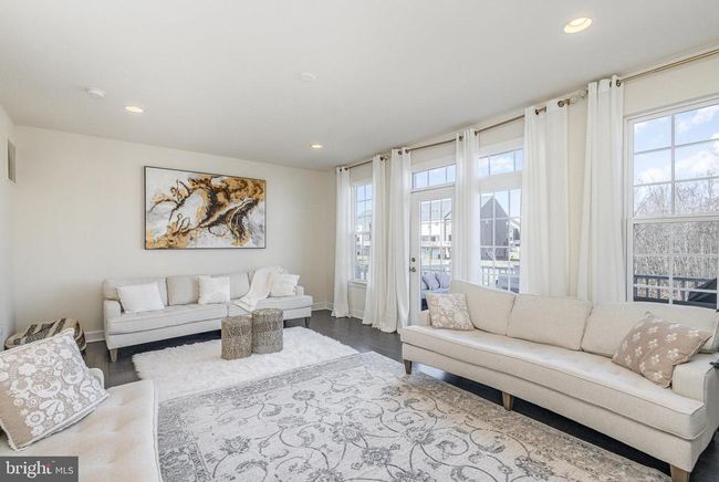 10537 Hinton Way, Townhouse with 4 bedrooms, 4 bathrooms and null parking in MANASSAS VA | Image 8