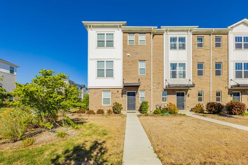 1050 E Oakton St, Des Plaines, IL, 60018-2033 | Card Image