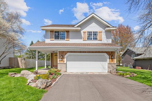 1400 Field Creek Cir, Victoria, MN, 55386-9548 | Card Image