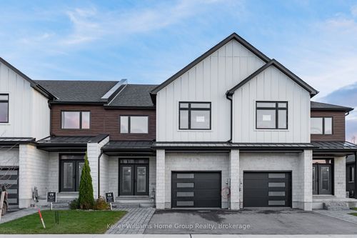 35 Halls Dr, Elora, ON, N0B1S0 | Card Image