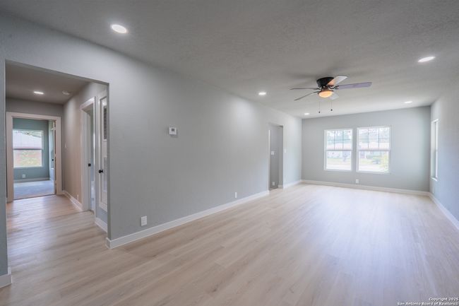 234 Gaiety Ln, House other with 3 bedrooms, 2 bathrooms and null parking in Kirby TX | Image 10